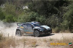 DOMINGUEZ01