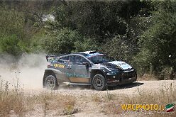DOMINGUEZ02