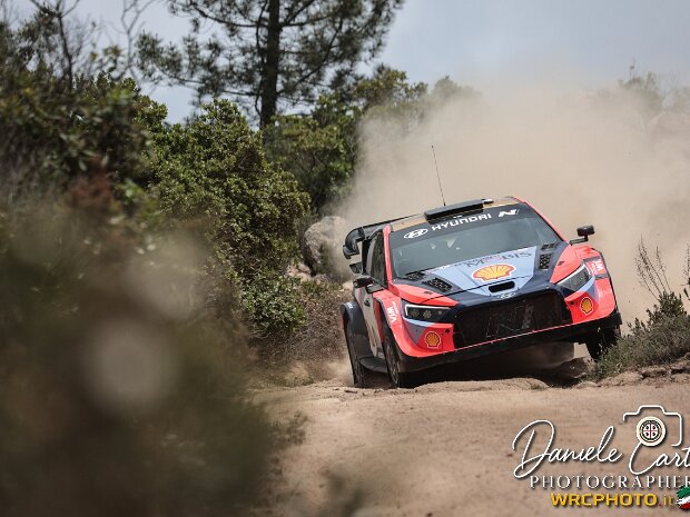 test Hyundai i20 WRC1